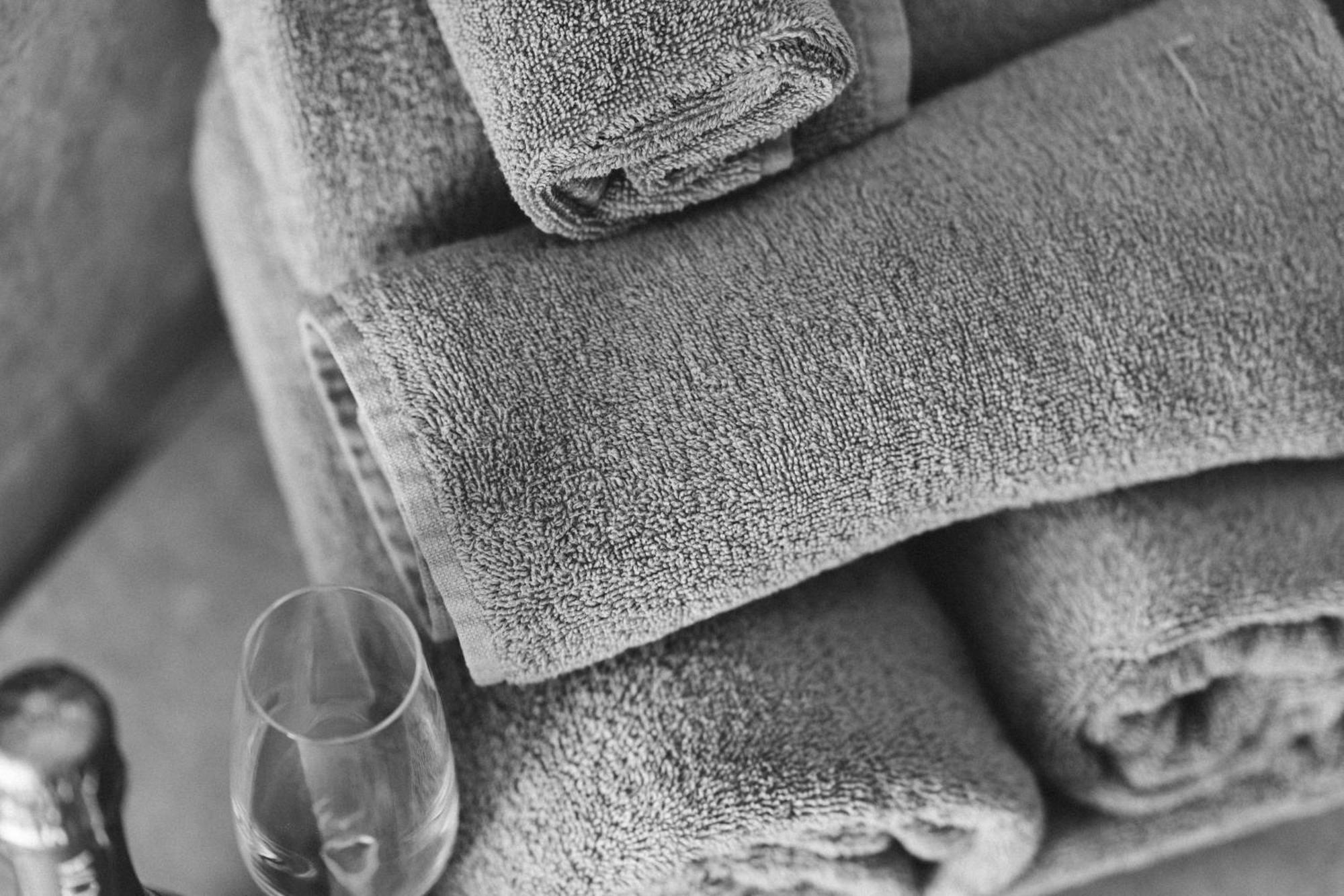 Luxuite Spa Con Piscina E Jacuzzi 阿尔贝罗贝洛 外观 照片