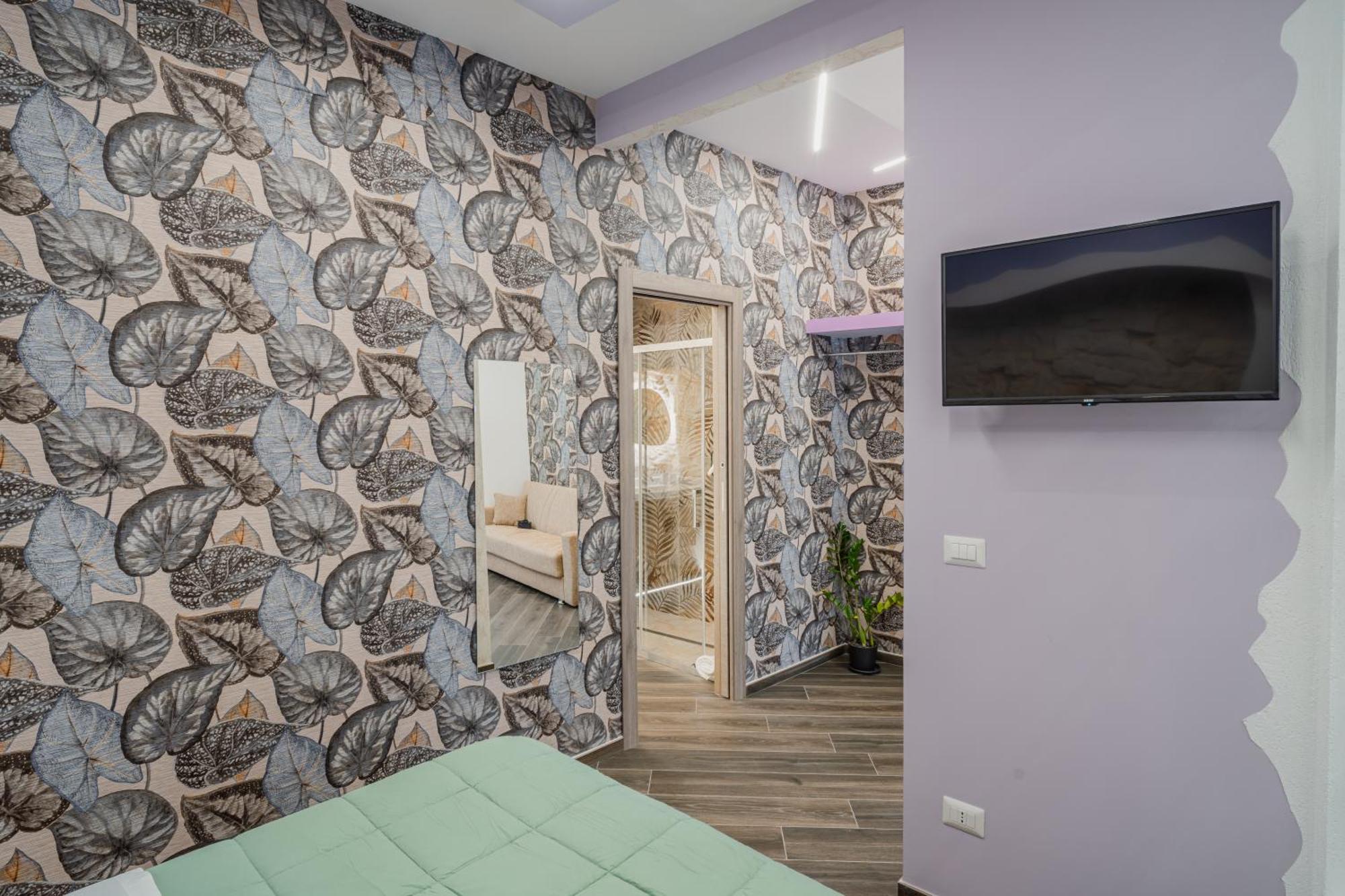 Luxuite Spa Con Piscina E Jacuzzi 阿尔贝罗贝洛 外观 照片