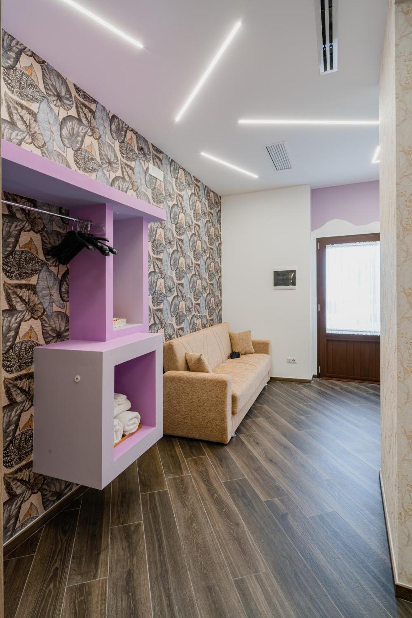 Luxuite Spa Con Piscina E Jacuzzi 阿尔贝罗贝洛 外观 照片